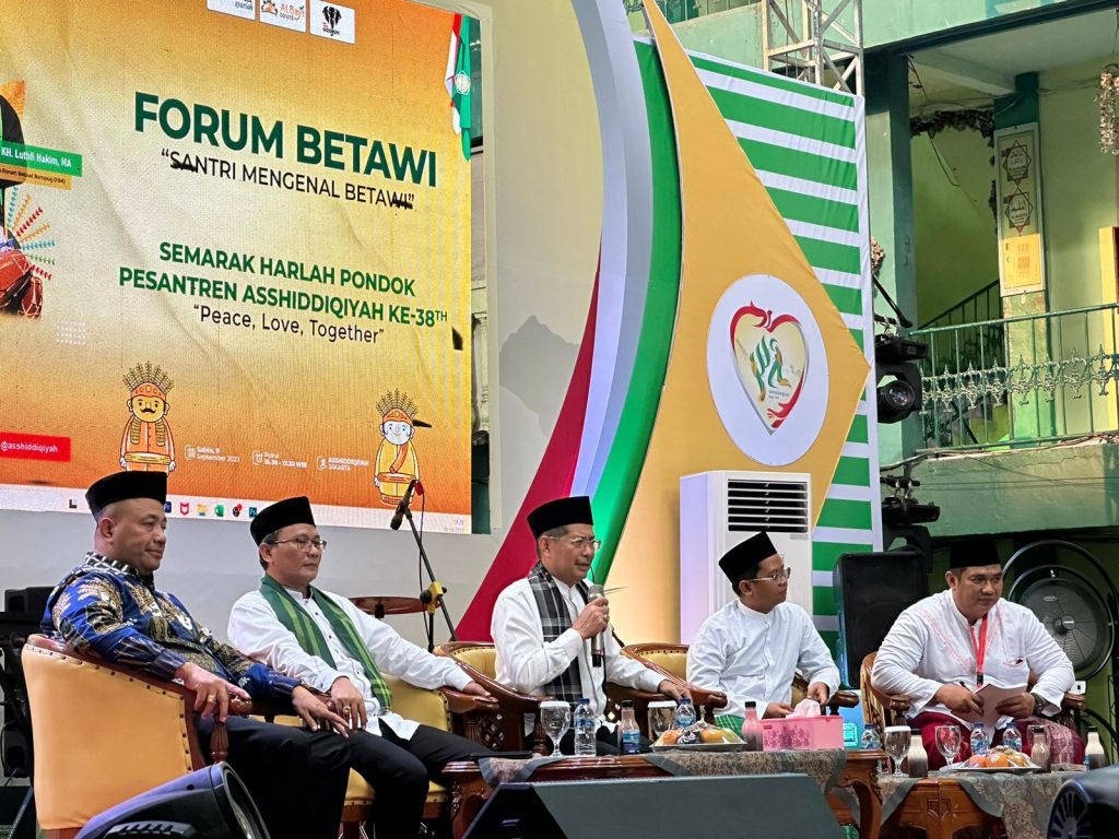 Diskusi Betawi di Harlah ke-38 Pesantren Asshiddiqiyah